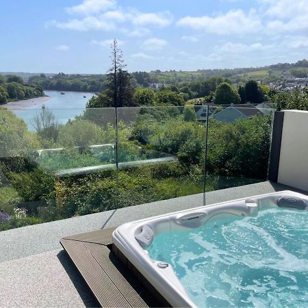 Gwbert Holiday Cottages, Green Meadow Cardigan Bagian luar foto