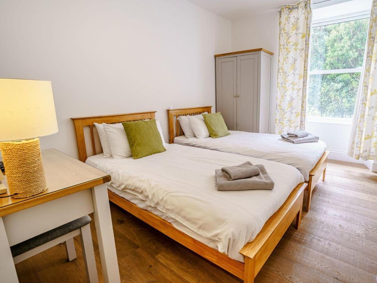 Gwbert Holiday Cottages, Green Meadow Cardigan Bagian luar foto