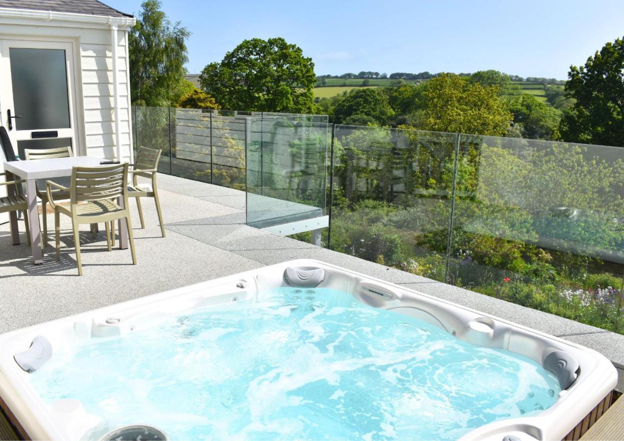 Gwbert Holiday Cottages, Green Meadow Cardigan Bagian luar foto